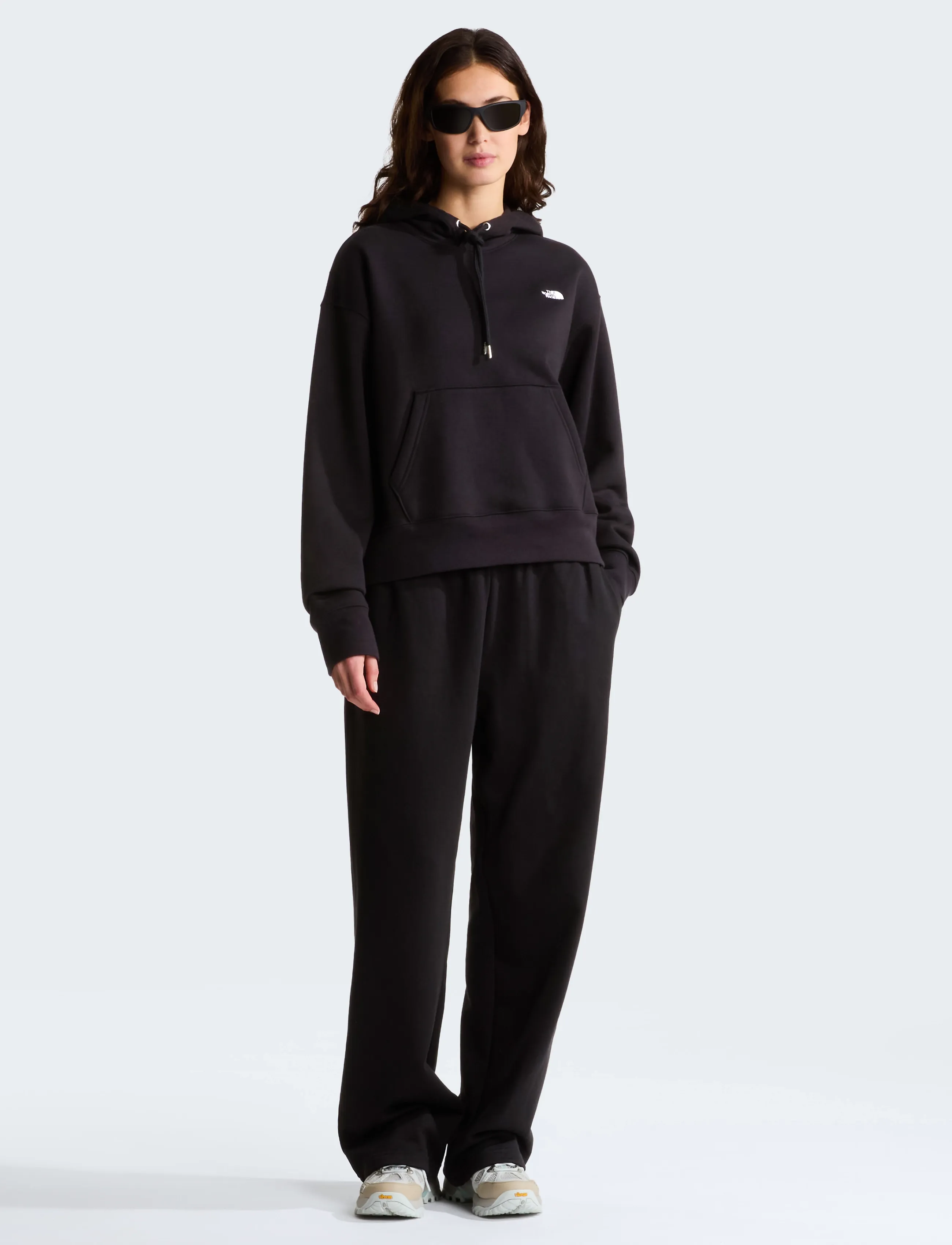 The North Face - W TNF ESSENTIAL SIMPLE DOME BOXY OS HOOD - sweatshirts - tnf black - 3