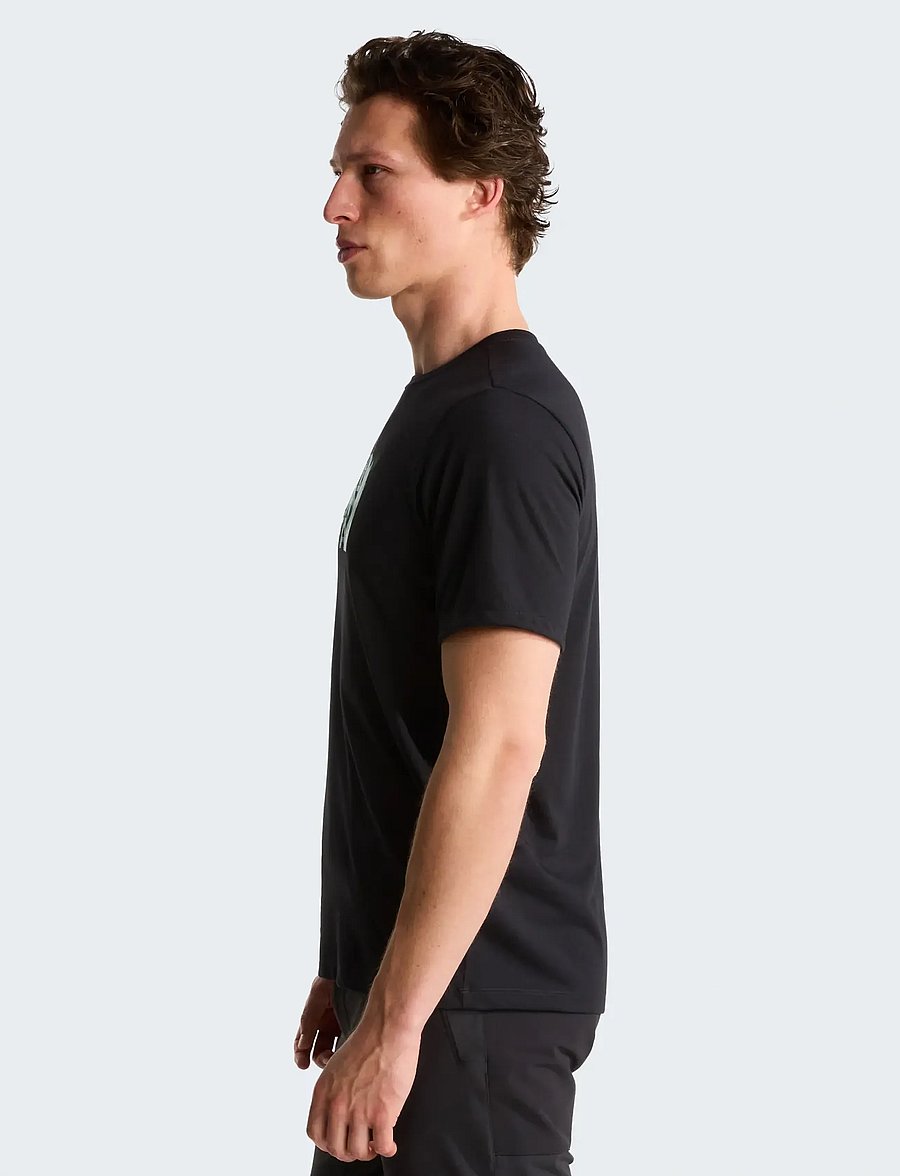The North Face - M FOUNDATION SHORT SLEEVES T-SHIRT-GRAPH - t-shirts - tnf black - 4