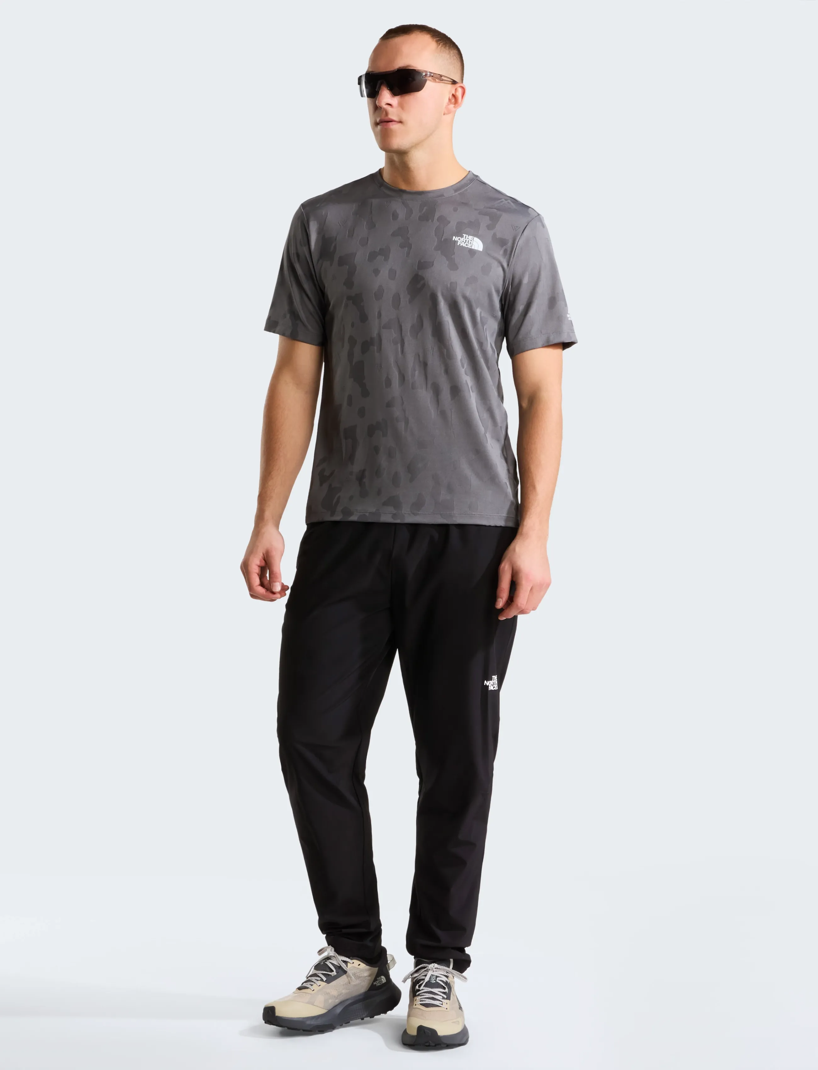 The North Face - M MOUNTAIN ATHLETICS SS TEE 2.0 - t-shirts - smoked pearl - 5