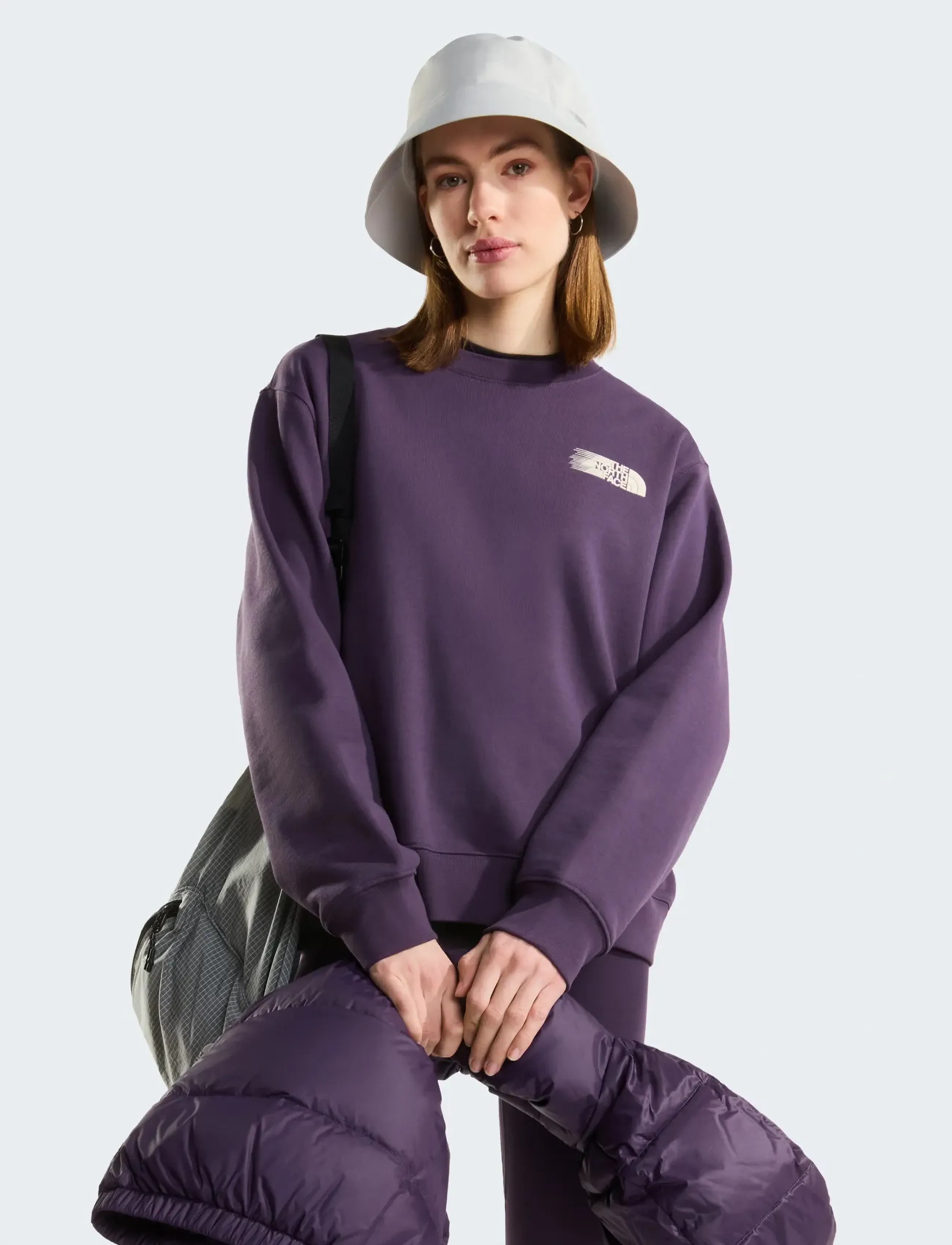 W Retro Trail Relaxed Crew- Graphic 7