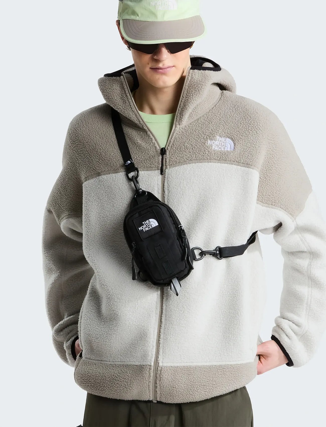 The North Face HOT SHOT CROSSBODY - TNF BLACK