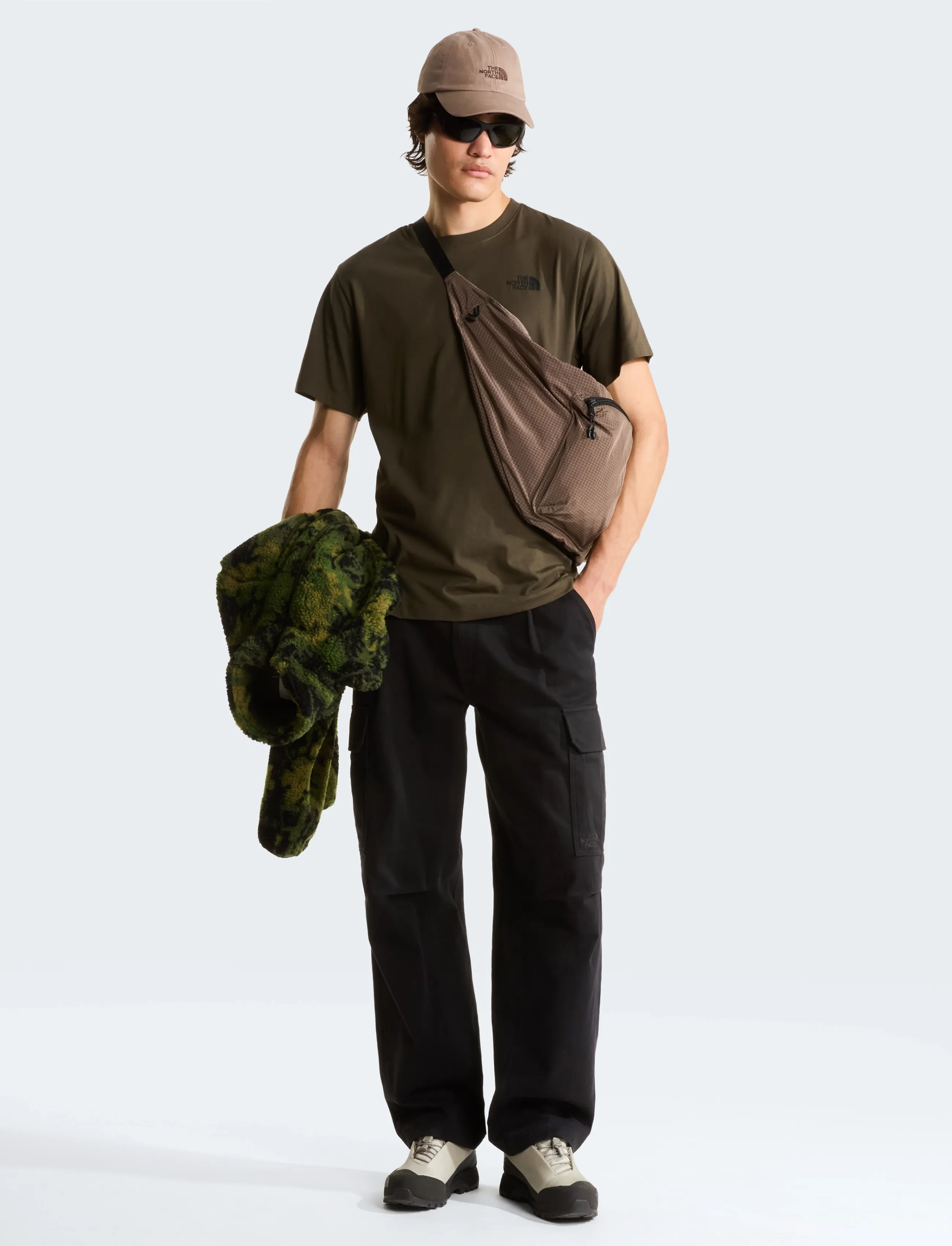 The North Face - M YOSEMITE OAK BOX NSE REGULAR SS TEE - new taupe green - 4