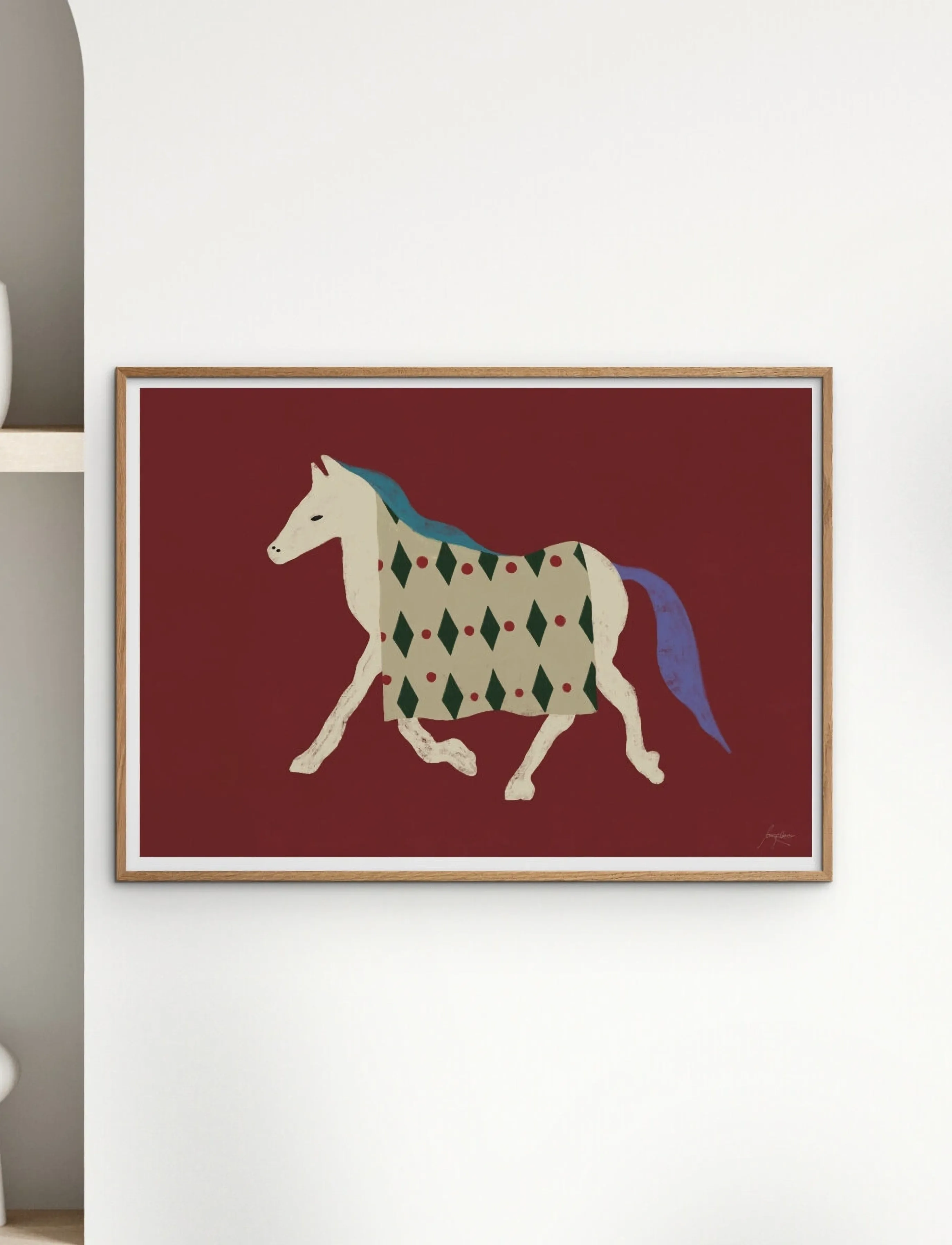 The Poster Club X Lucrecia Rey Caro Horse Bordo, 50X 70 cm, Posters, Burgunderrot - Animals, Homeware