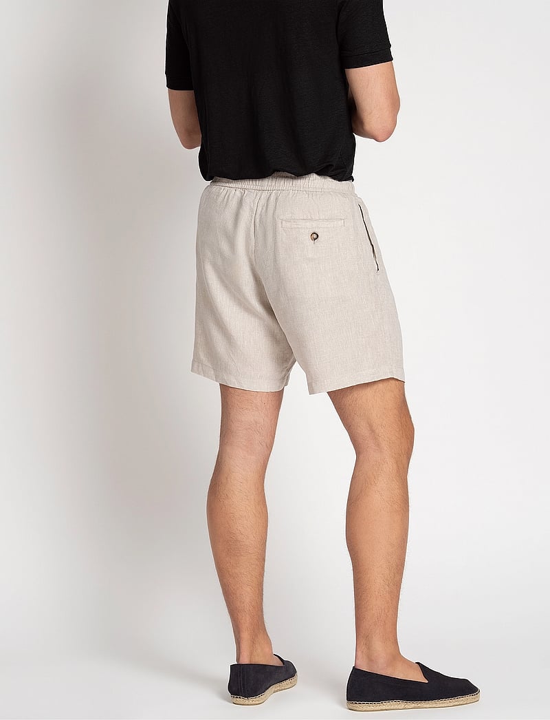 The Resort Co. - Linen Drawstring Shorts Oatmeal - leinen-shorts - oatmeal - 4