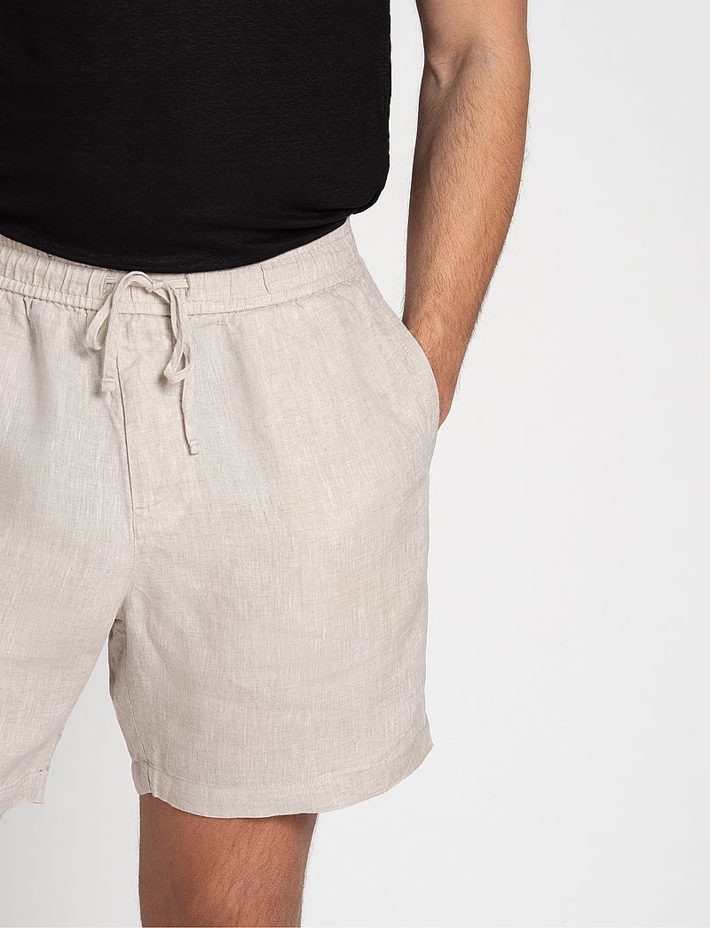 The Resort Co. - Linen Drawstring Shorts Oatmeal - leinen-shorts - oatmeal - 5