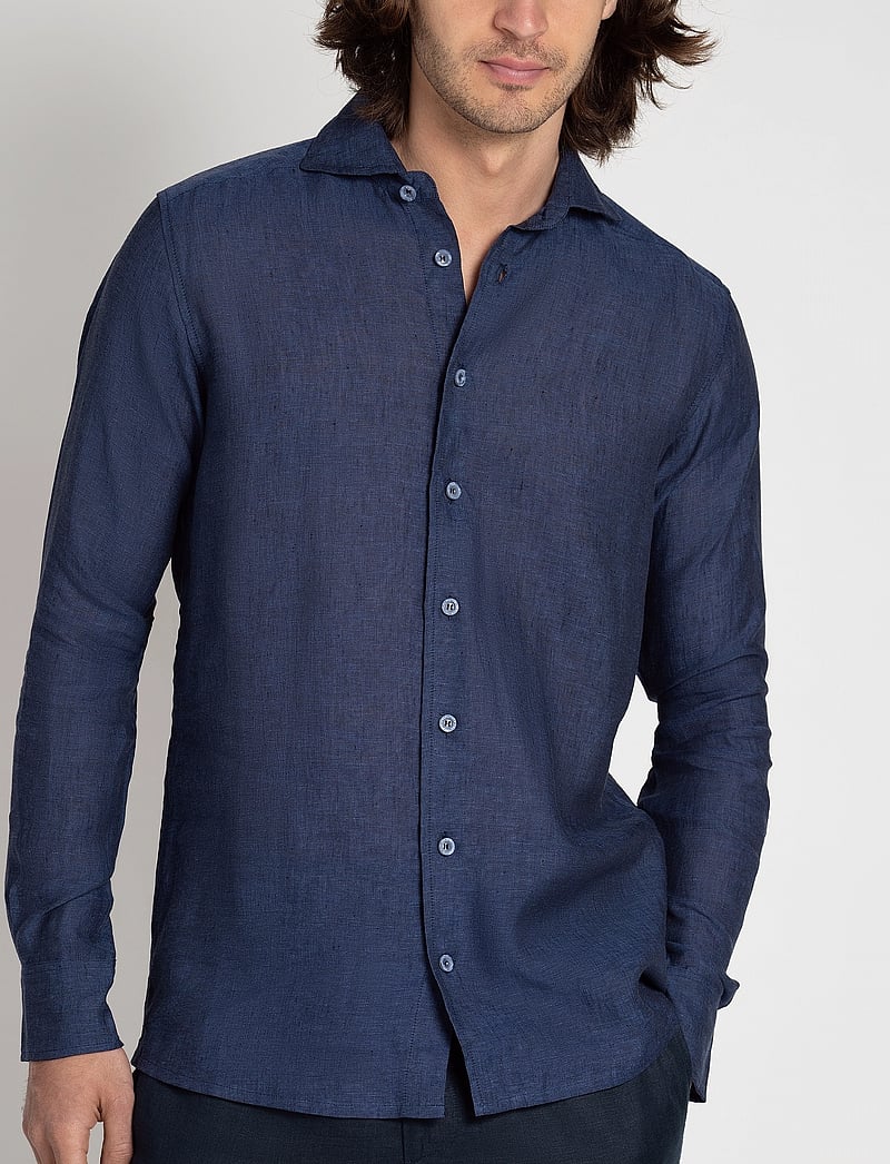 The Resort Co. - Linen Shirt Navy - leinenhemden - navy - 4