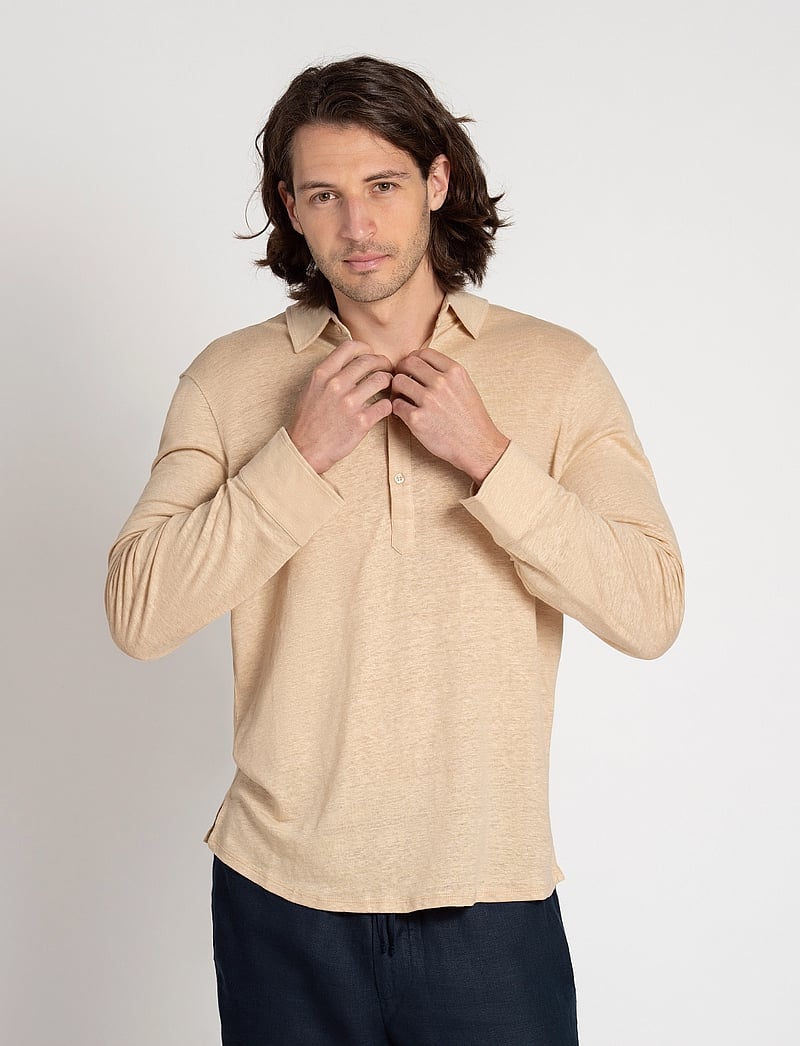 The Resort Co. - Linen Jersey Popover Sand - leinenhemden - sand - 4