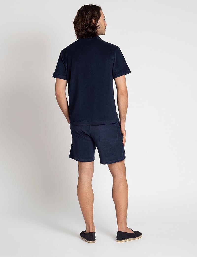 The Resort Co. - Terry Resort Shirt Navy - short-sleeved shirts - navy - 4