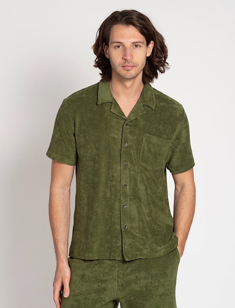 The Resort Co. - Terry Resort Shirt Cypress Green - kurzarmhemden - cypress green - 3