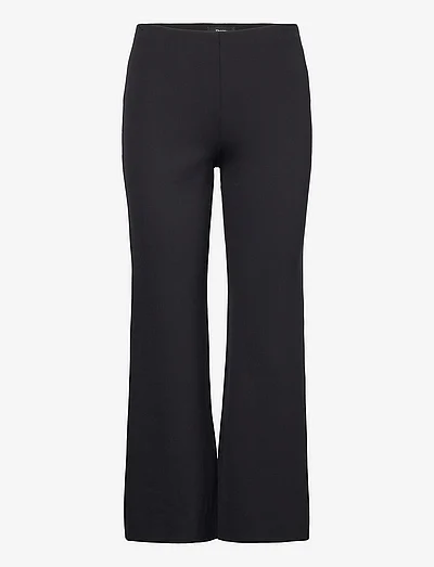 Black khaki capris deals