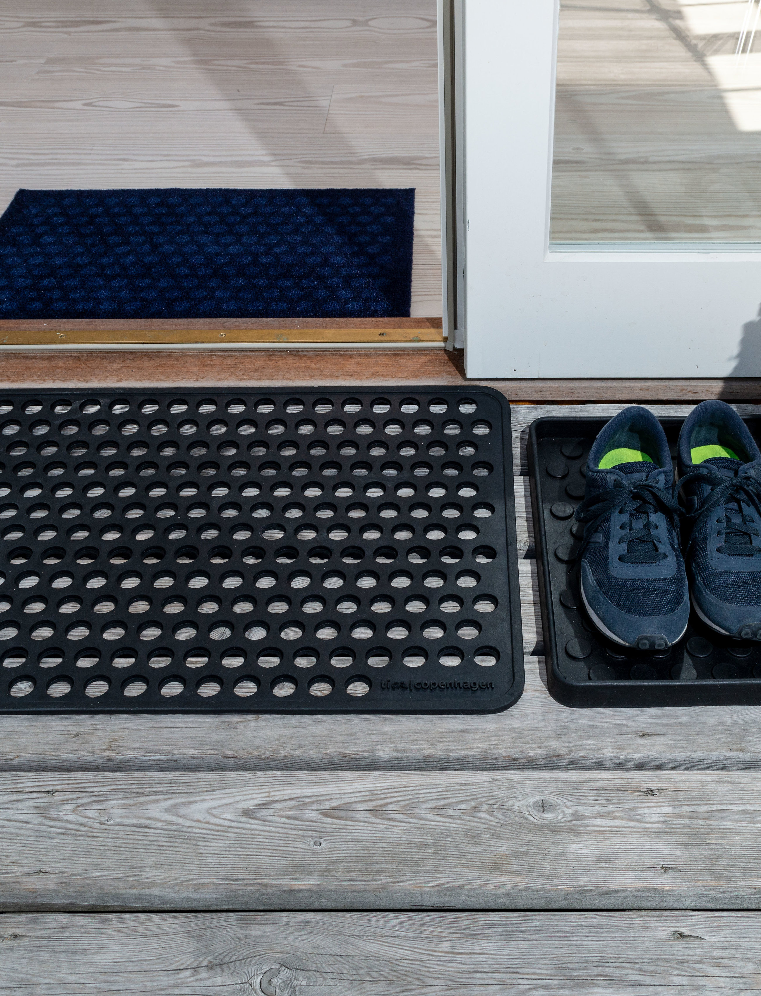 tica copenhagen - Doormat rubber, 75x45 cm - doormats - dot design - 5