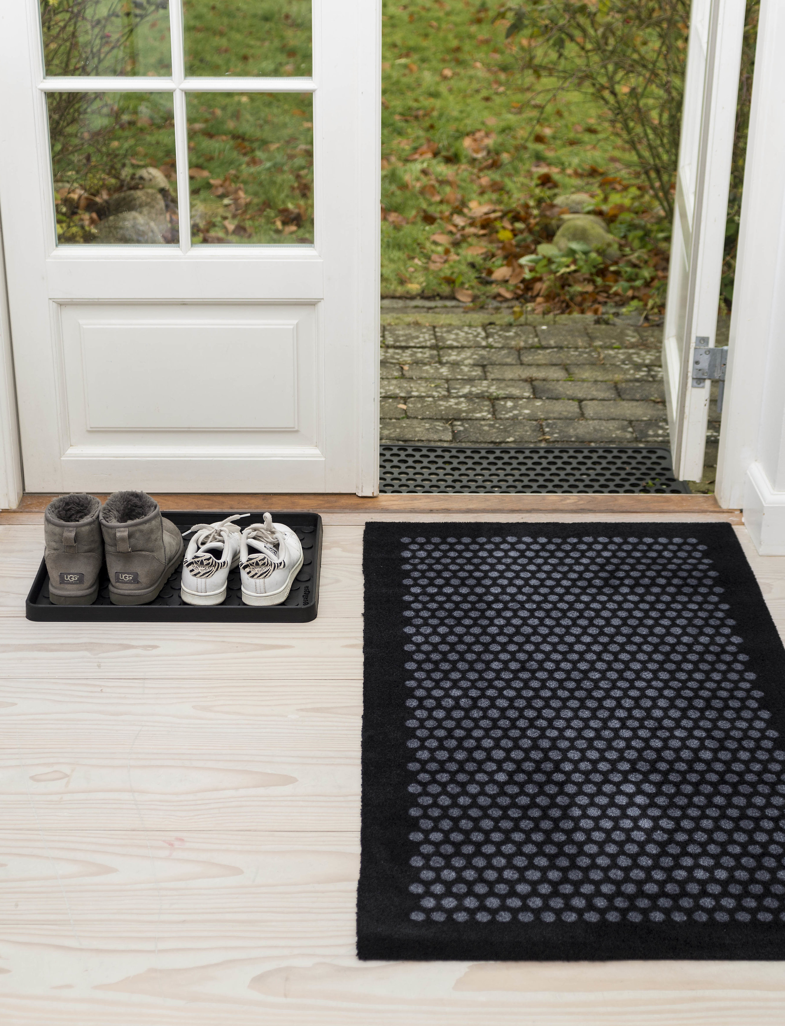 tica copenhagen - Floormat polyamide, 120x67 cm, dot design - dyramottur - black/grey - 5