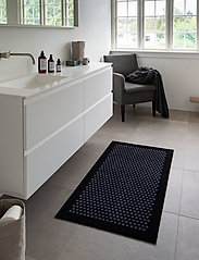 tica copenhagen - Floormat polyamide, 120x67 cm, dot design - dørmåtter - black/grey - 9
