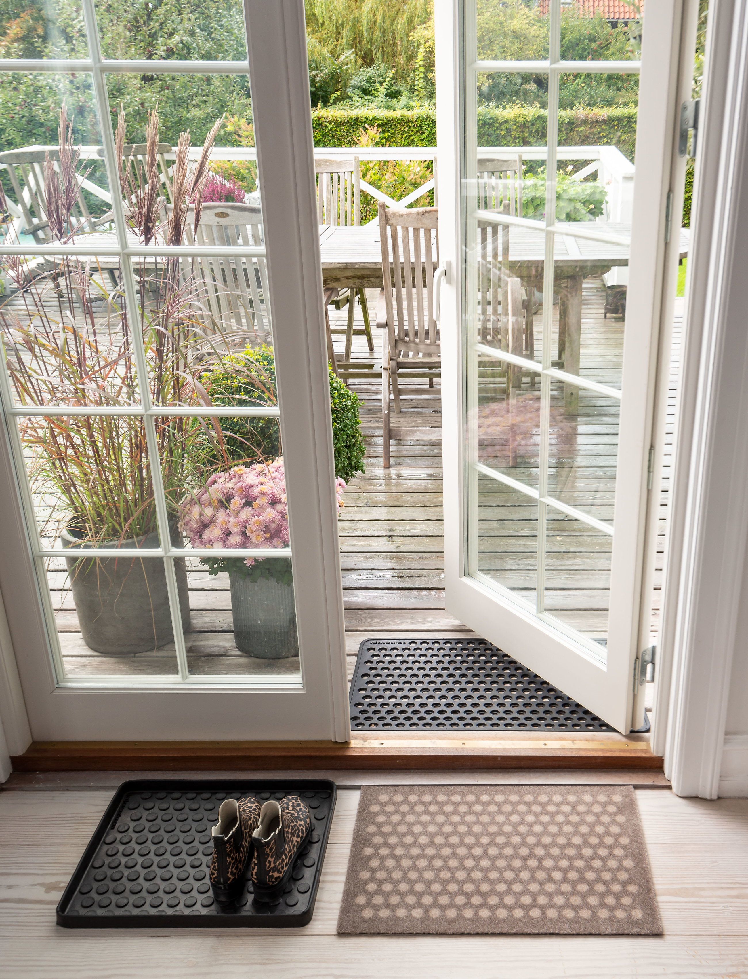 tica copenhagen Floormat Polyamide, 60X40 Cm, Dot Design, 60X40X0.7 cm, Rugs & Carpets, Beige - Door Mats, Homeware