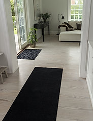 tica copenhagen - Floormat polyamide, 200x67 cm, unicolor - käytävämatot - black - 6