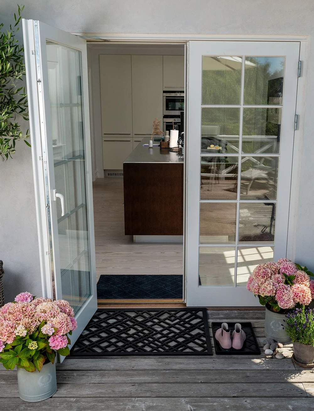 tica copenhagen - Shoe and boot tray rubber - osta hinna alusel - lines design - 3