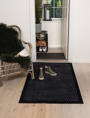 tica copenhagen - Floormat polyamide, 130x90 cm, dot design - durų kilimėliai - black/grey - 7