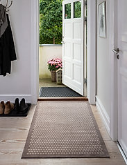 tica copenhagen - Floormat polyamide, 130x90 cm, dot design - durų kilimėliai - sand/beige - 4