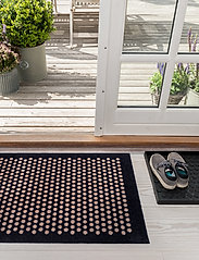 tica copenhagen - Floormat polyamide, 90x60 cm, dot design - durų kilimėliai - black/beige - 6