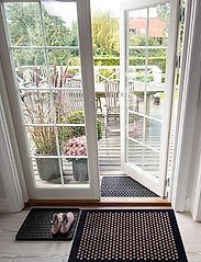 tica copenhagen - Floormat polyamide, 90x60 cm, dot design - durų kilimėliai - black/beige - 7