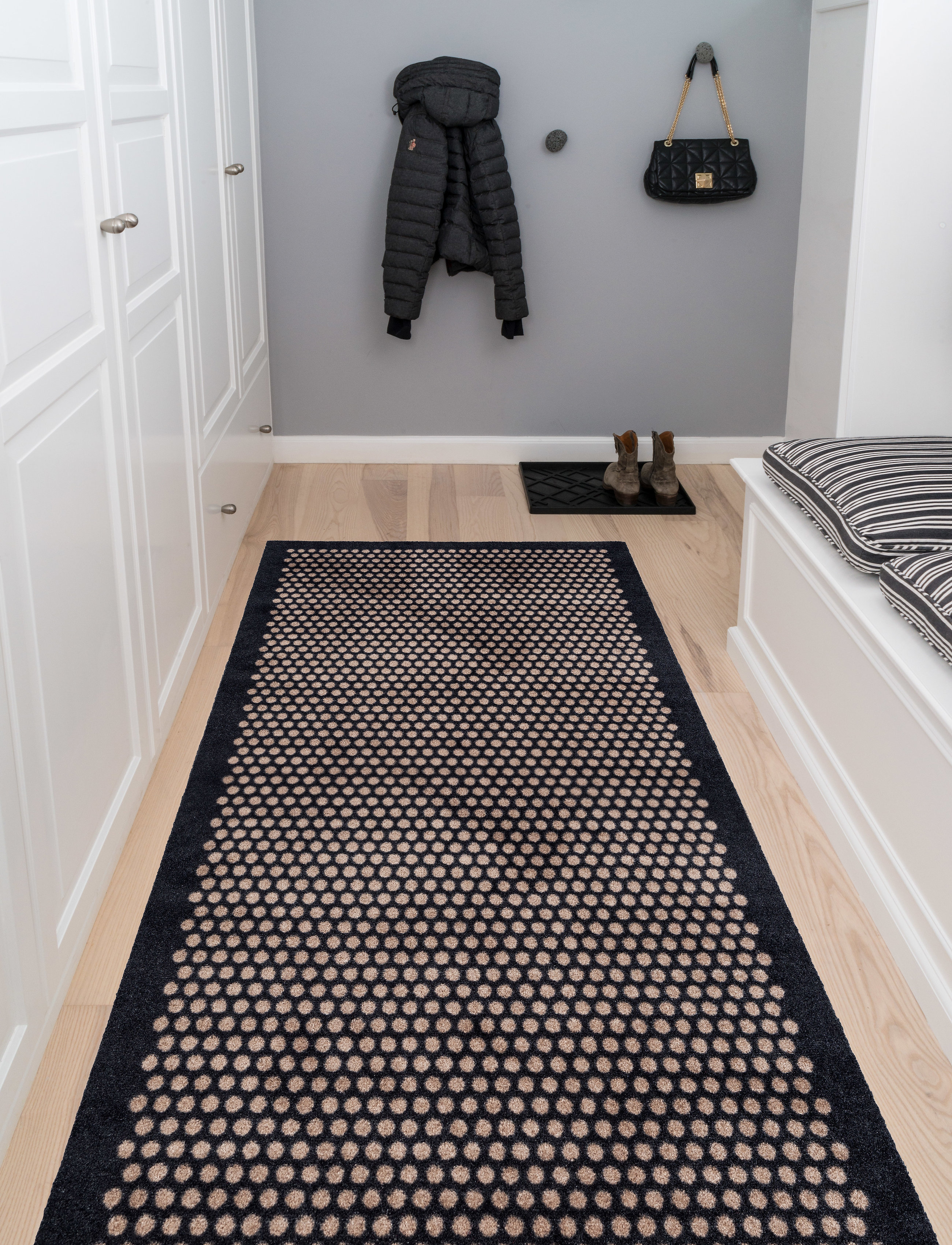 tica copenhagen Floormat Polyamide, 200X90 Cm, Dot Design, cm, Rugs & Carpets, Schwarz - Hallway Runners, Homeware