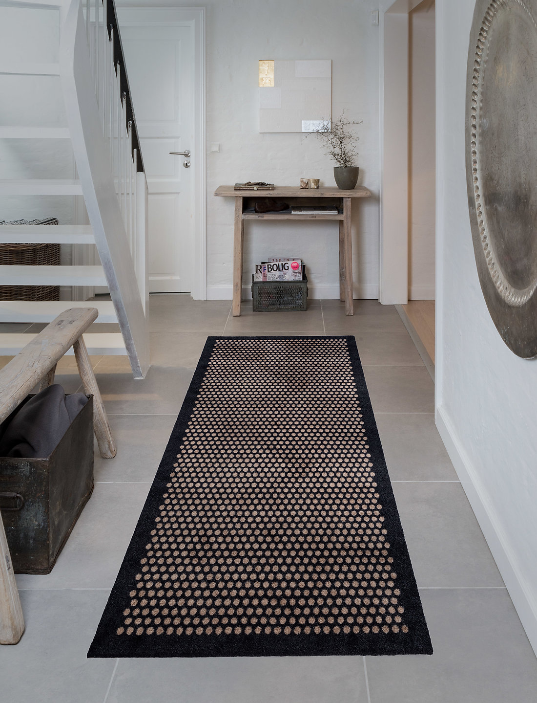 tica copenhagen - Floormat polyamide, 200x90 cm, dot design - flurläufer - black/beige - 5