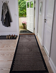 tica copenhagen - Floormat polyamide, 200x90 cm, dot design - hallmattor - black/beige - 6