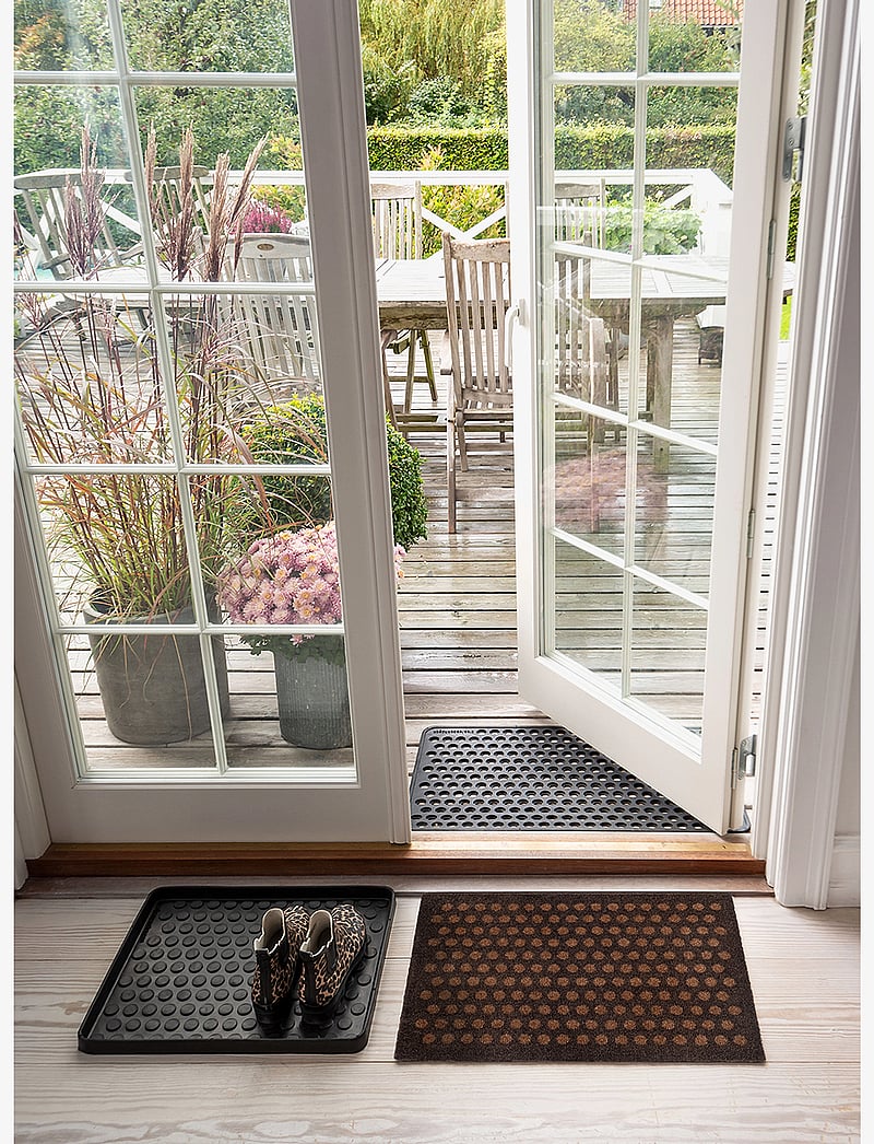 tica copenhagen - Floormat/carpet dot cognac 40x60 cm - die niedrigsten preise - brown - 5