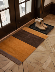 tica copenhagen - Floormat stripes horizon - ovimatot - dijon/brown/sand - 5