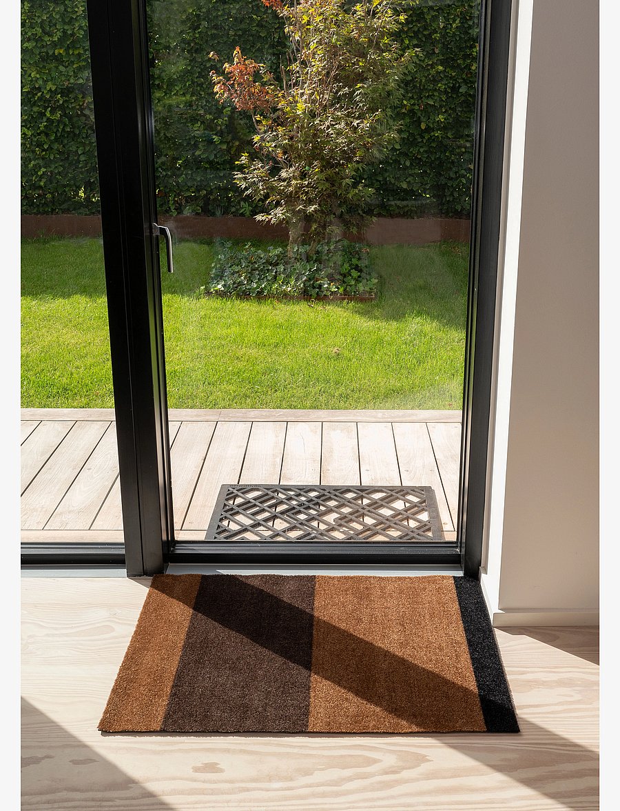 tica copenhagen - Floormat/carpet cognac stripes 60x90 cm - madalaimad hinnad - brown - 3