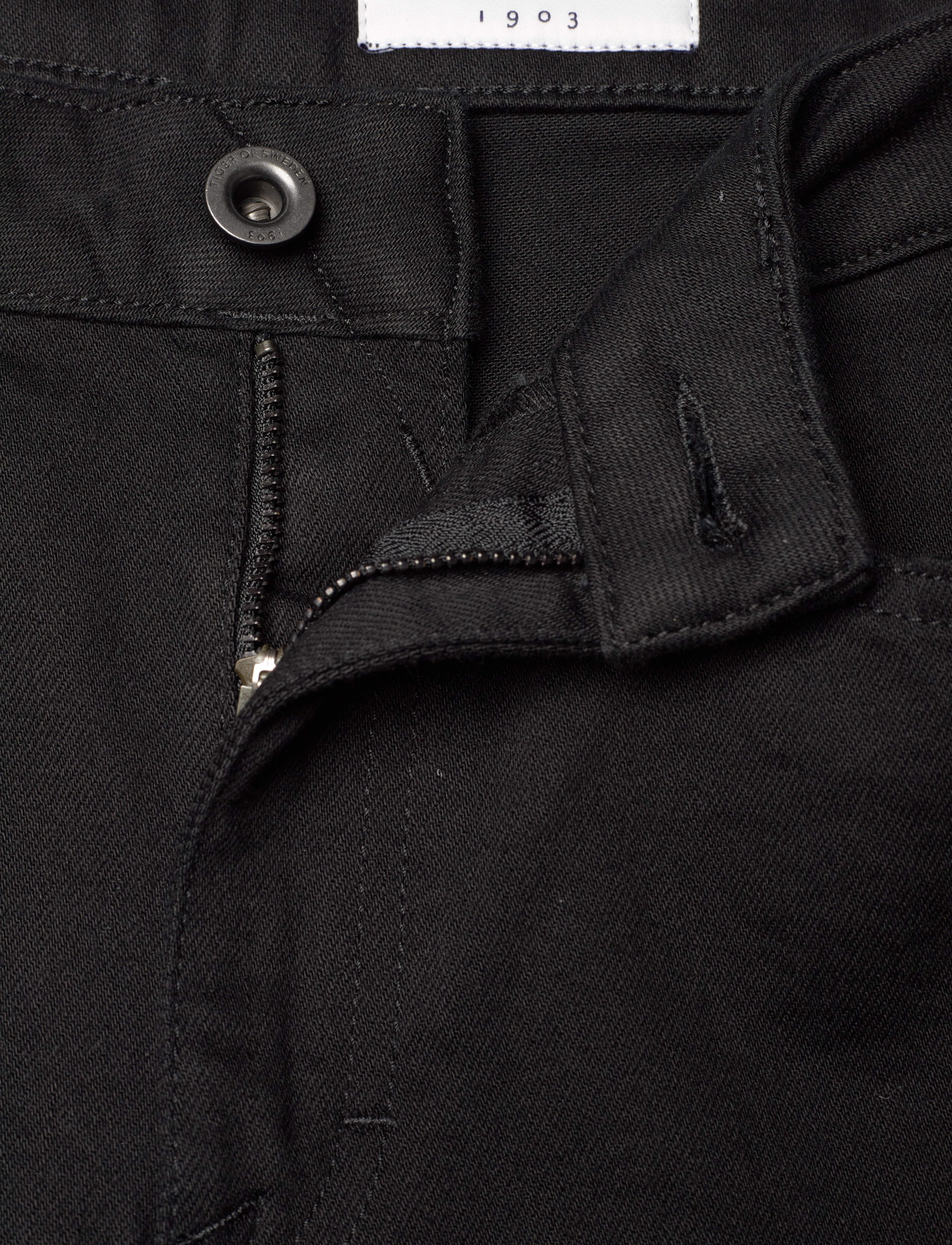Tiger of Sweden - MAGGIE PERMA - straight jeans - black - 3