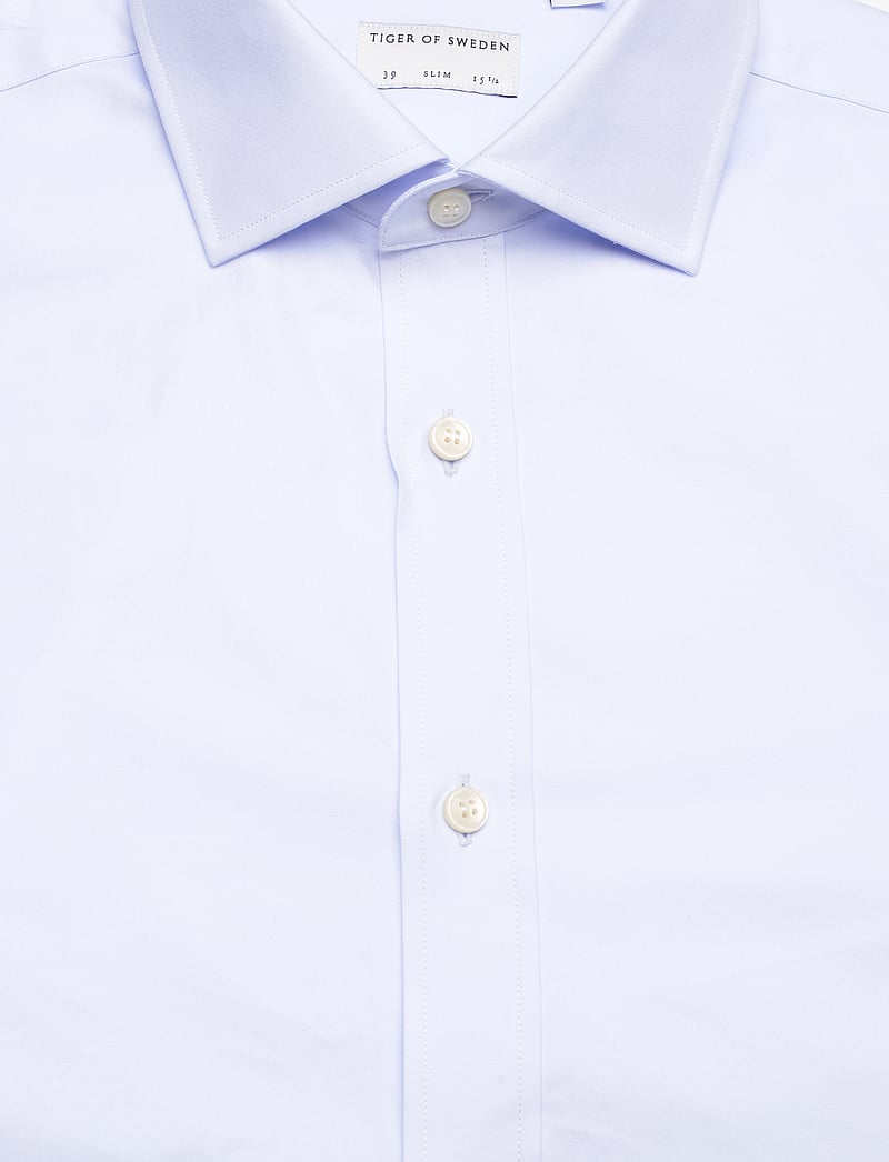 Tiger of Sweden - ADLEY C - tavalised t-särgid - light blue - 2