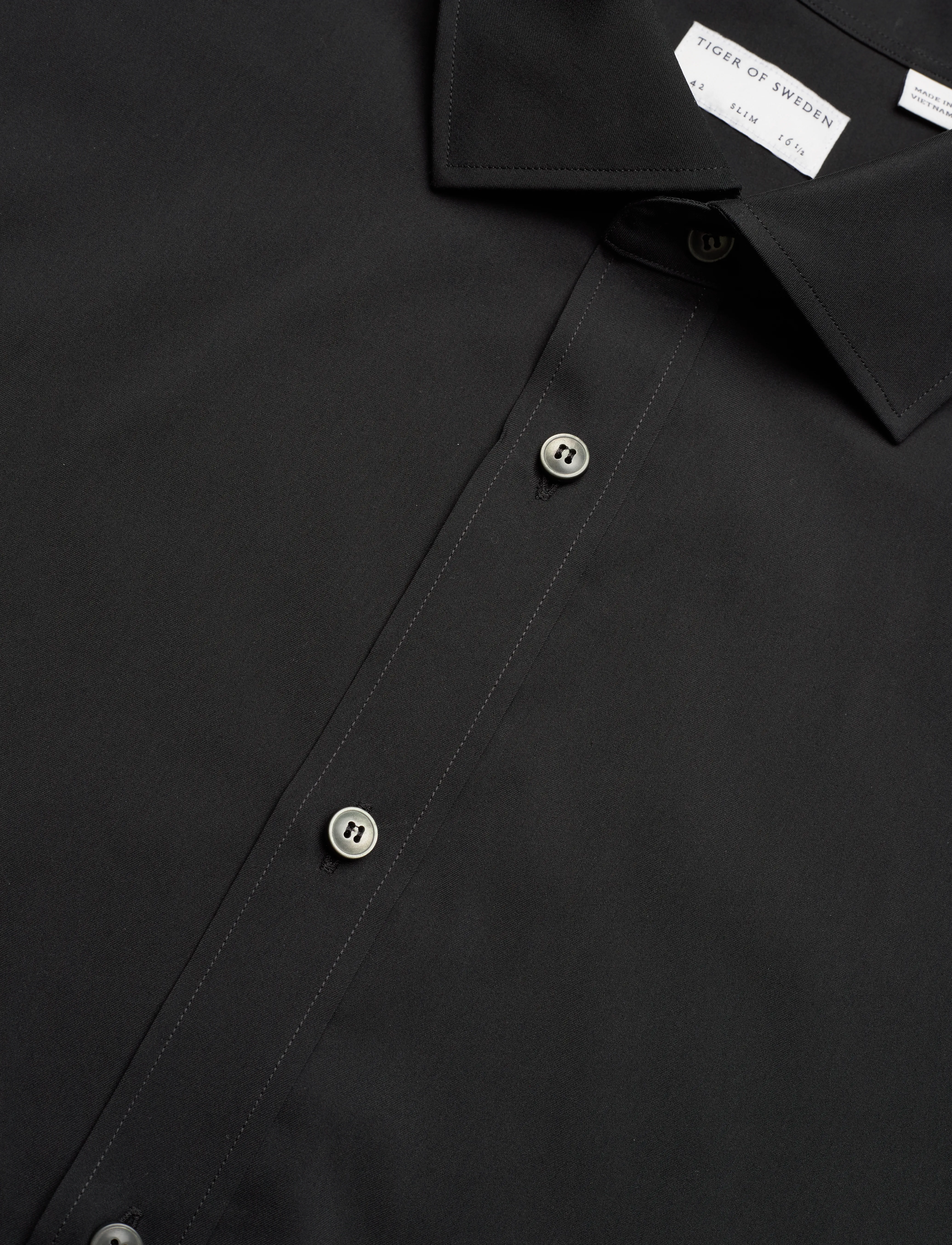 Tiger of Sweden - ADLEY C - tavalised t-särgid - black - 3