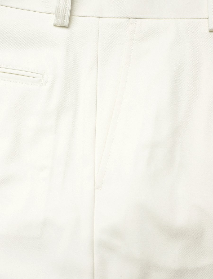 Tiger of Sweden - Tenut - chinos shorts - soft white - 2