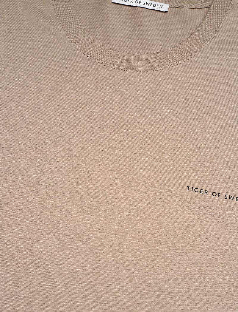 Tiger of Sweden - PRO - kortärmade t-shirts - dirt tape - 2