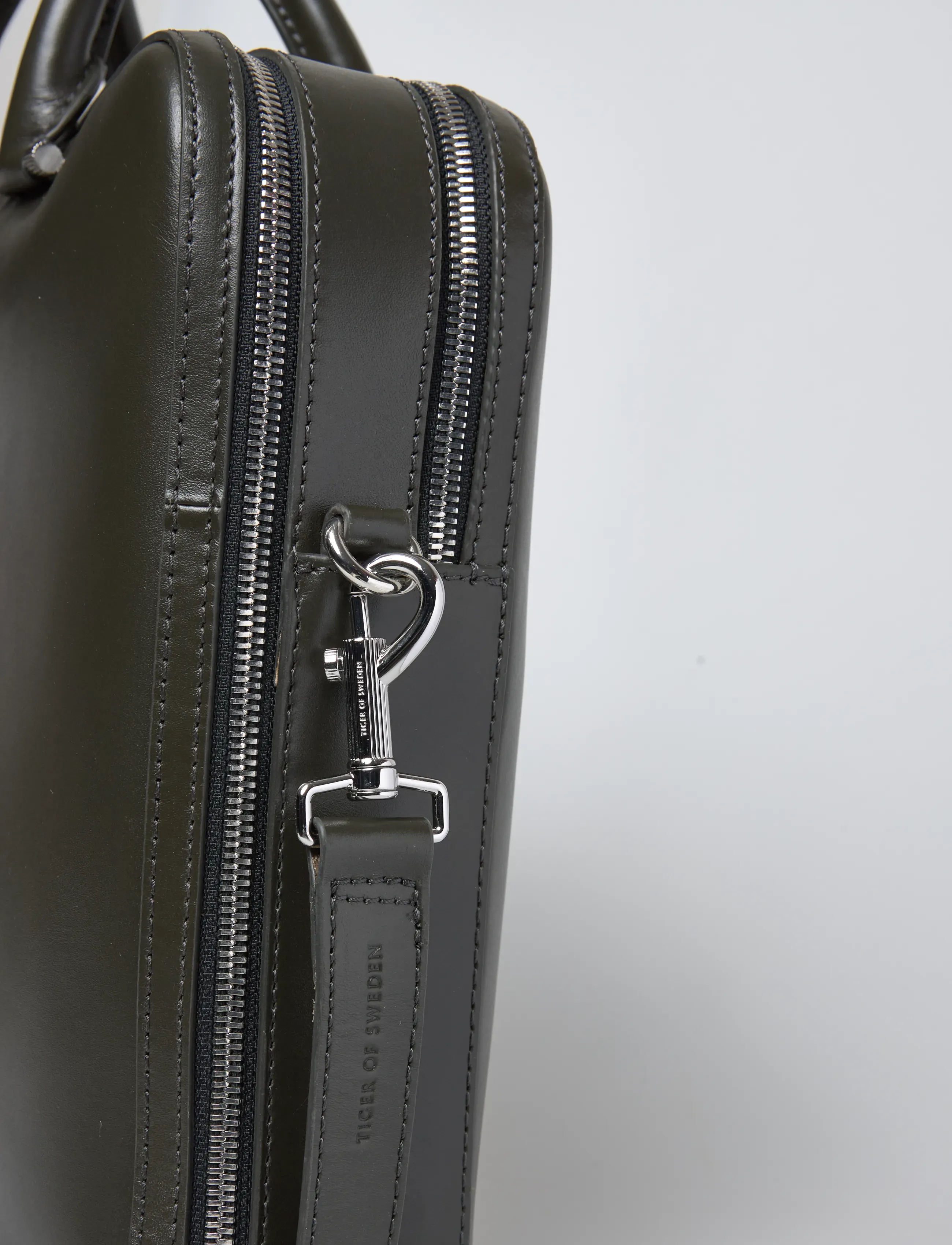 Tiger of Sweden - VALISE L - shop efter anledning - bright olive - 4