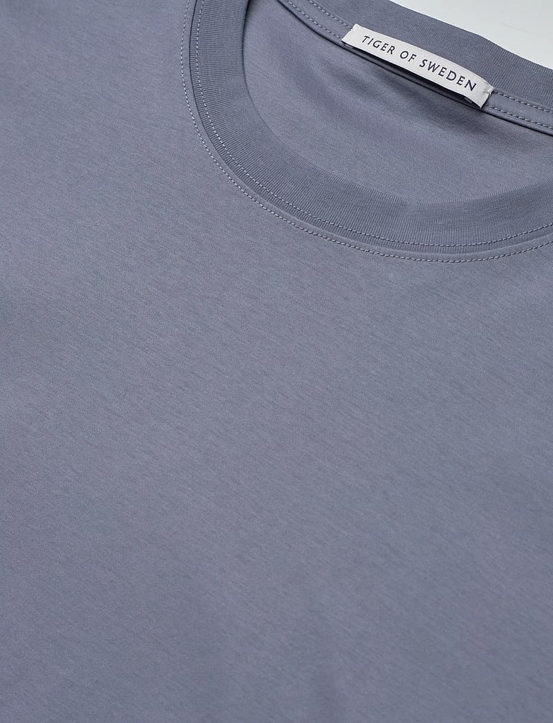 Tiger of Sweden - PRO NB - t-shirts - dull blue - 2