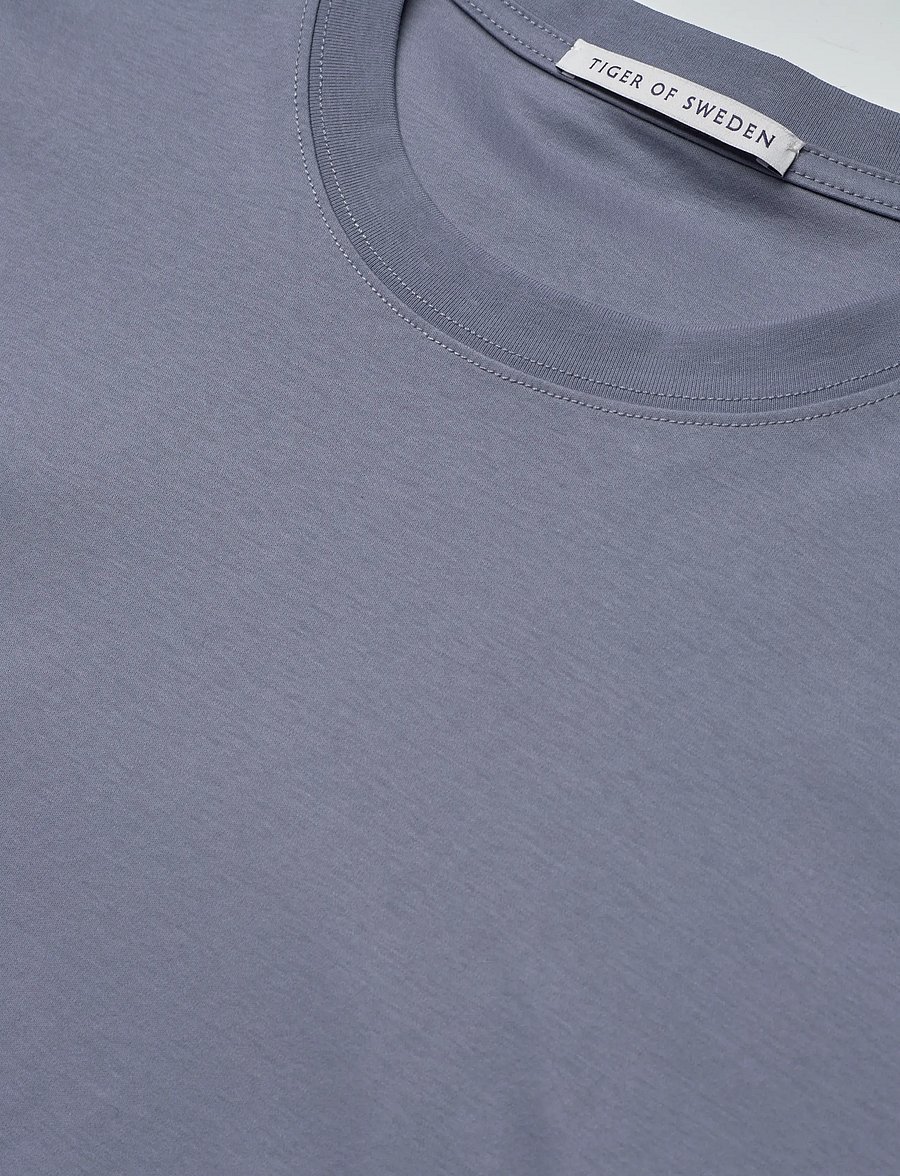 Tiger of Sweden - PRO NB - short-sleeved t-shirts - dull blue - 5