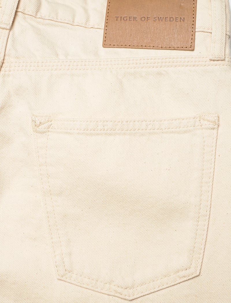 Tiger of Sweden - KINNE CONTROL - laia säärega teksad - ecru denim - 4