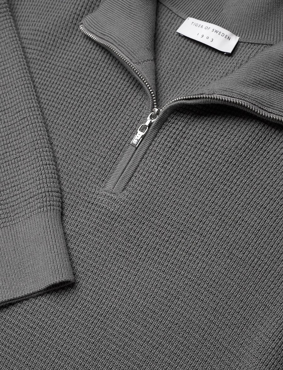 Tiger of Sweden - TRAVIS RWS - half zip - lead grey - 5