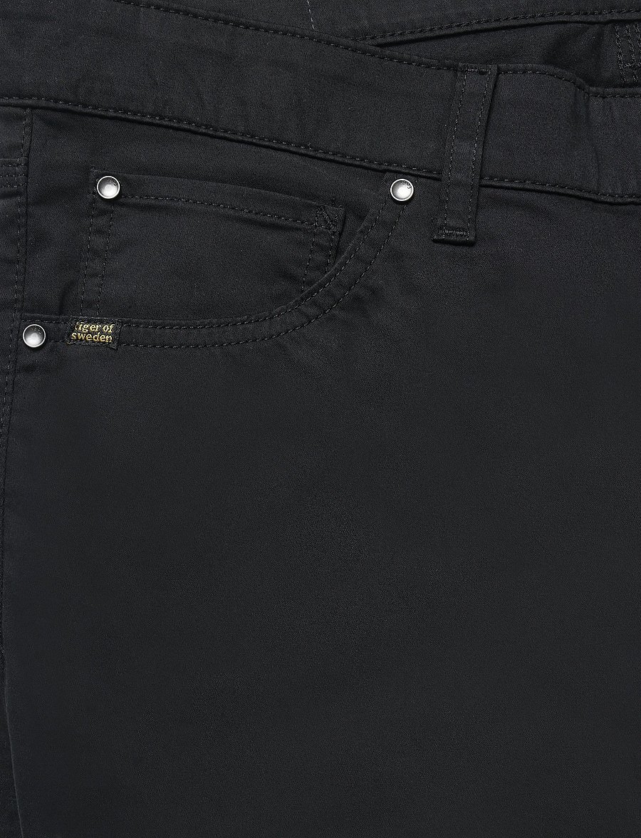 Tiger of Sweden - DES SATEEN - vabaajapüksid - black - 4