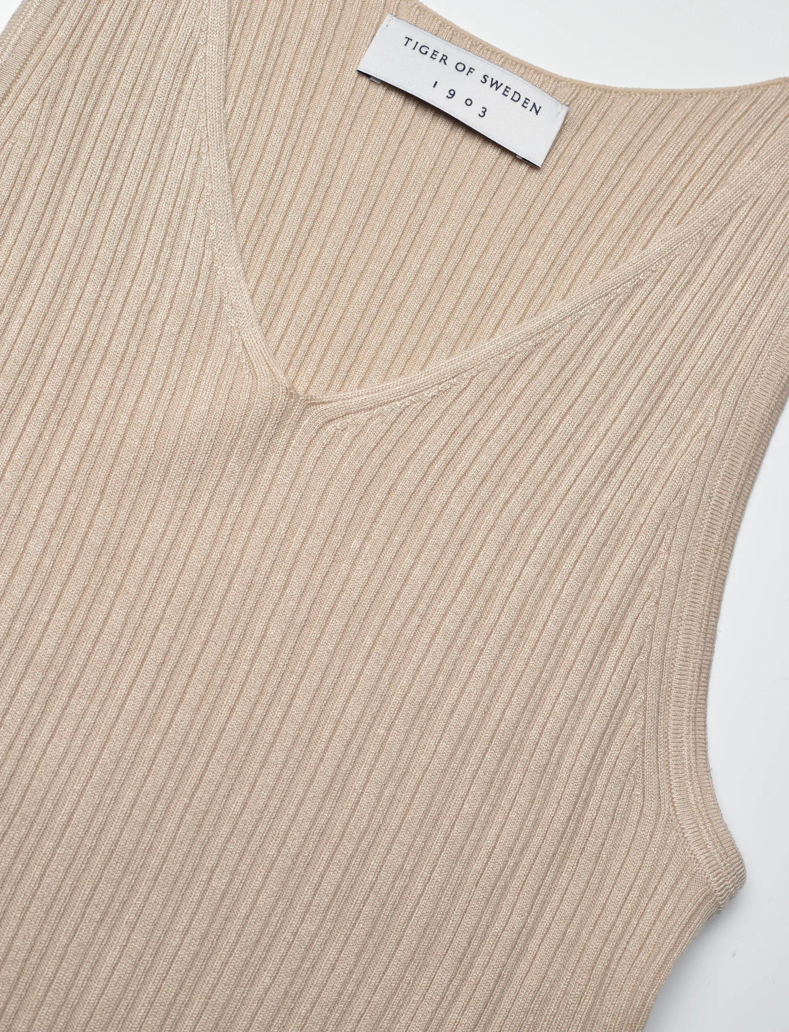 Tiger of Sweden - COLETTE - Ärmellose tops - eggshell - 2