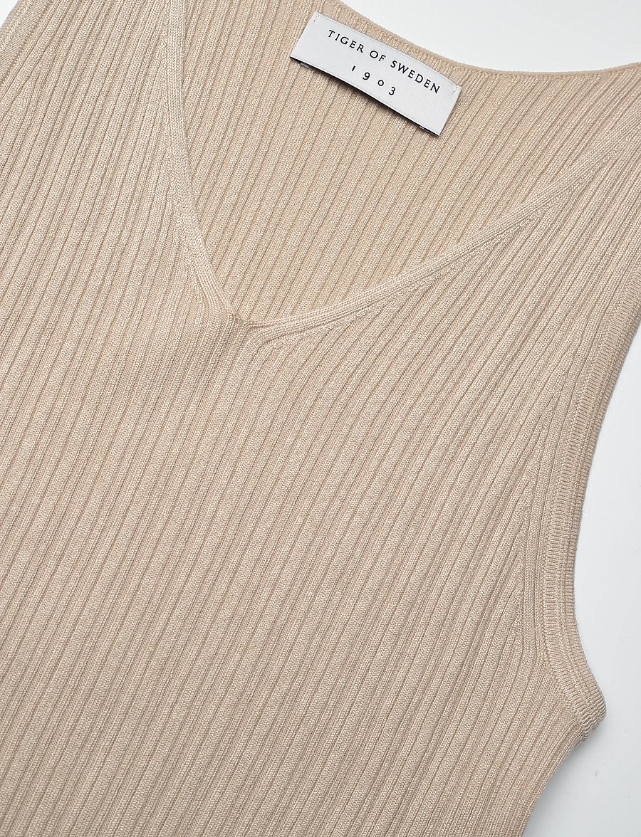 Tiger of Sweden - COLETTE - Ärmellose tops - eggshell - 5