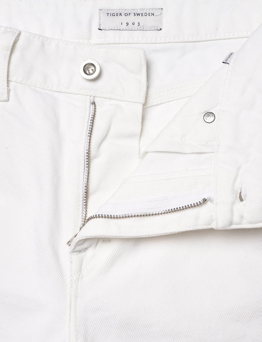 Tiger of Sweden - MILIS SKYLIGHT - hosen mit weitem bein - soft white - 3
