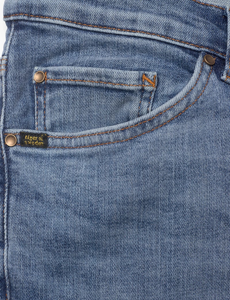 Tiger of Sweden - EVOLVE ABACUS - regular jeans - light blue - 2