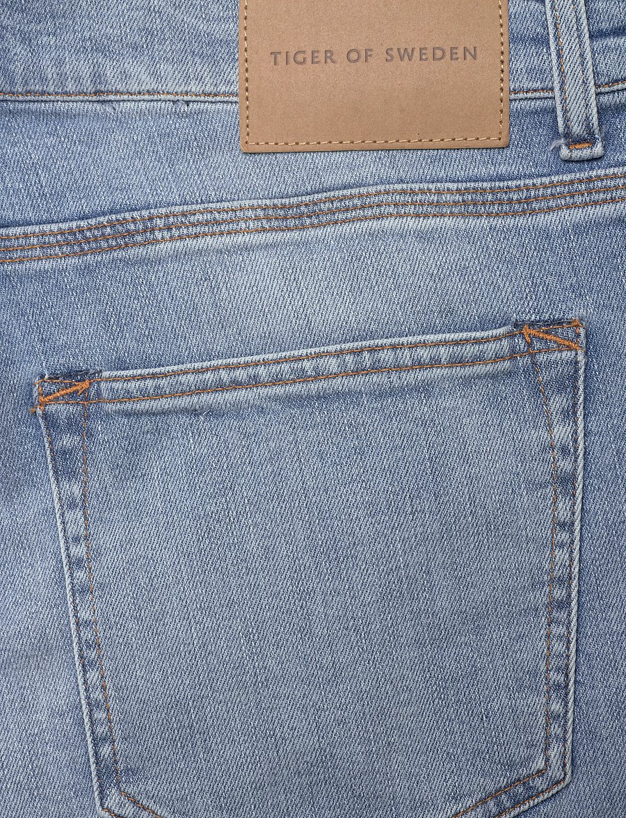Tiger of Sweden - PISTOLERO STOOP - tapered jeans - light blue - 4
