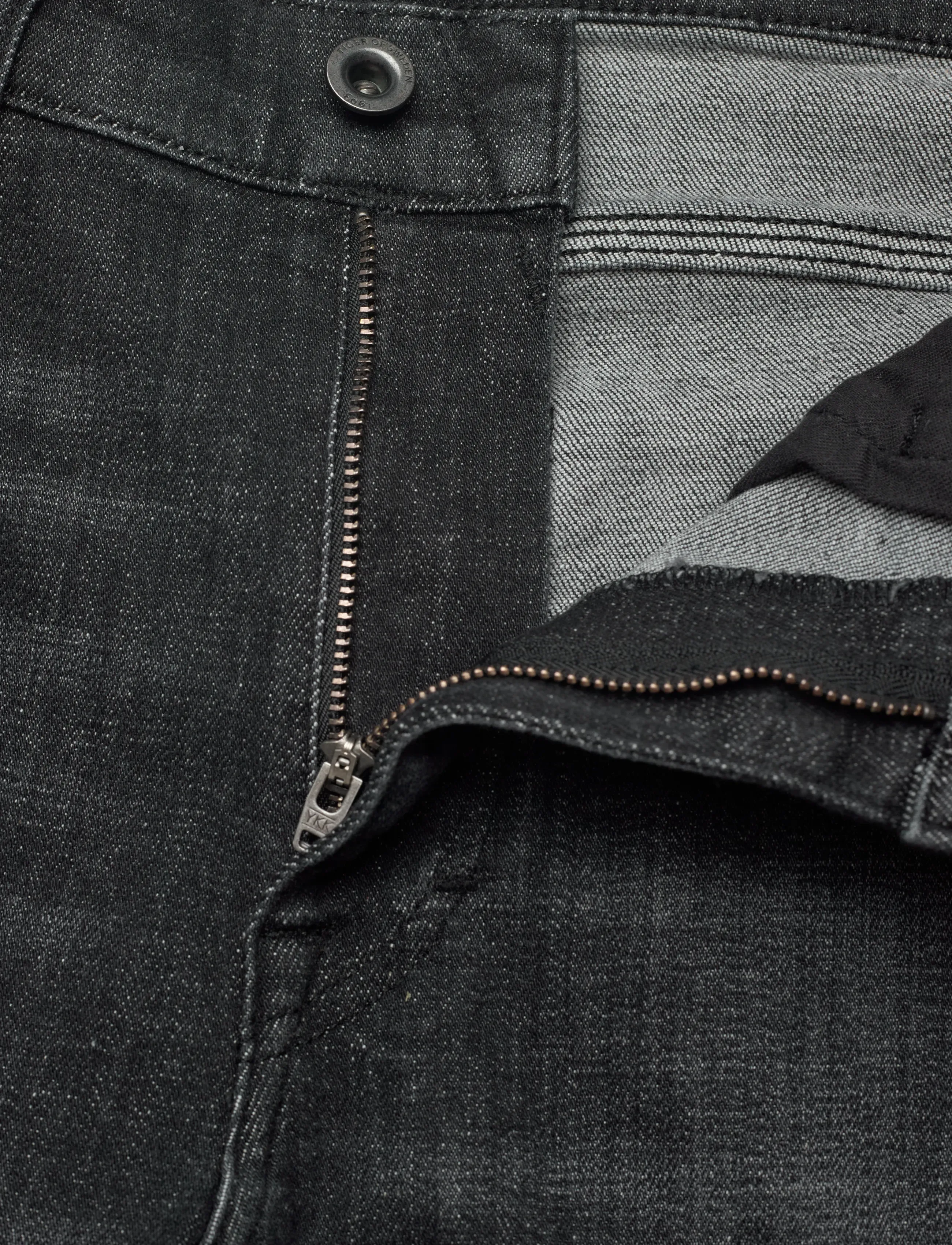 Tiger of Sweden - EVOLVE BRISE - regular jeans - black - 3