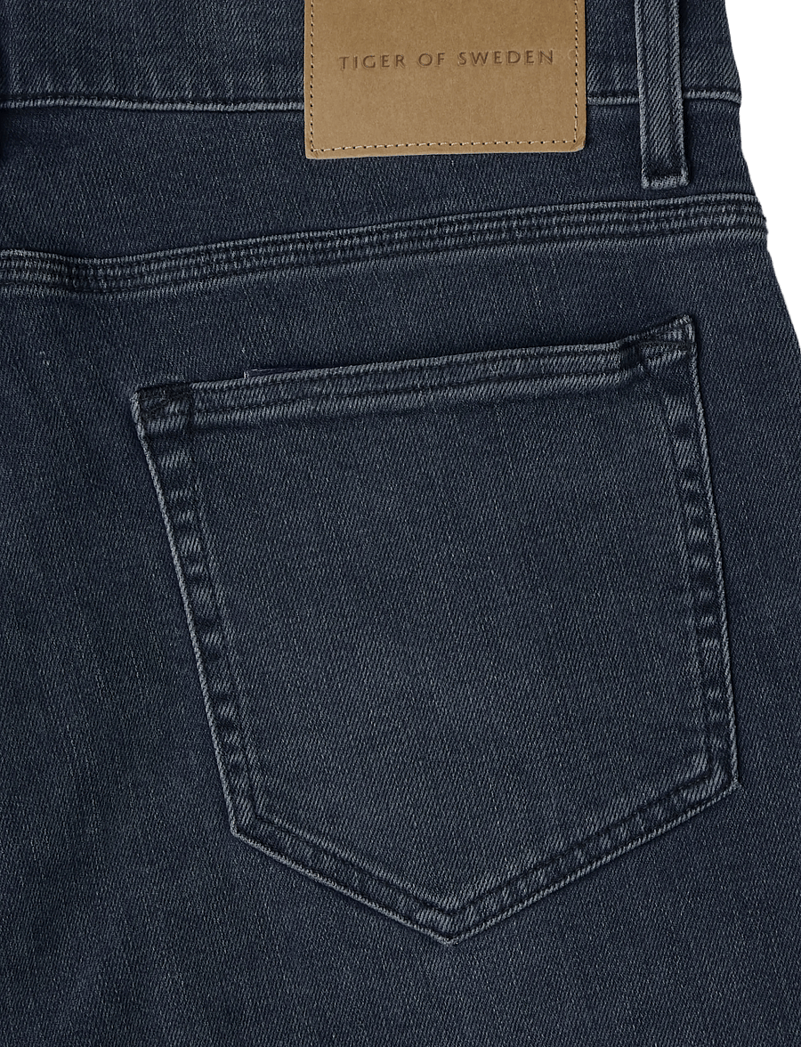 Tiger of Sweden - PISTOLERO SHORE - tapered jeans - black blue - 4