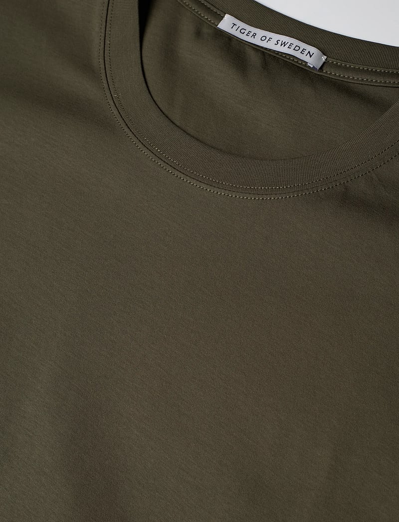Tiger of Sweden - PRO NB - kortärmade t-shirts - mud - 2