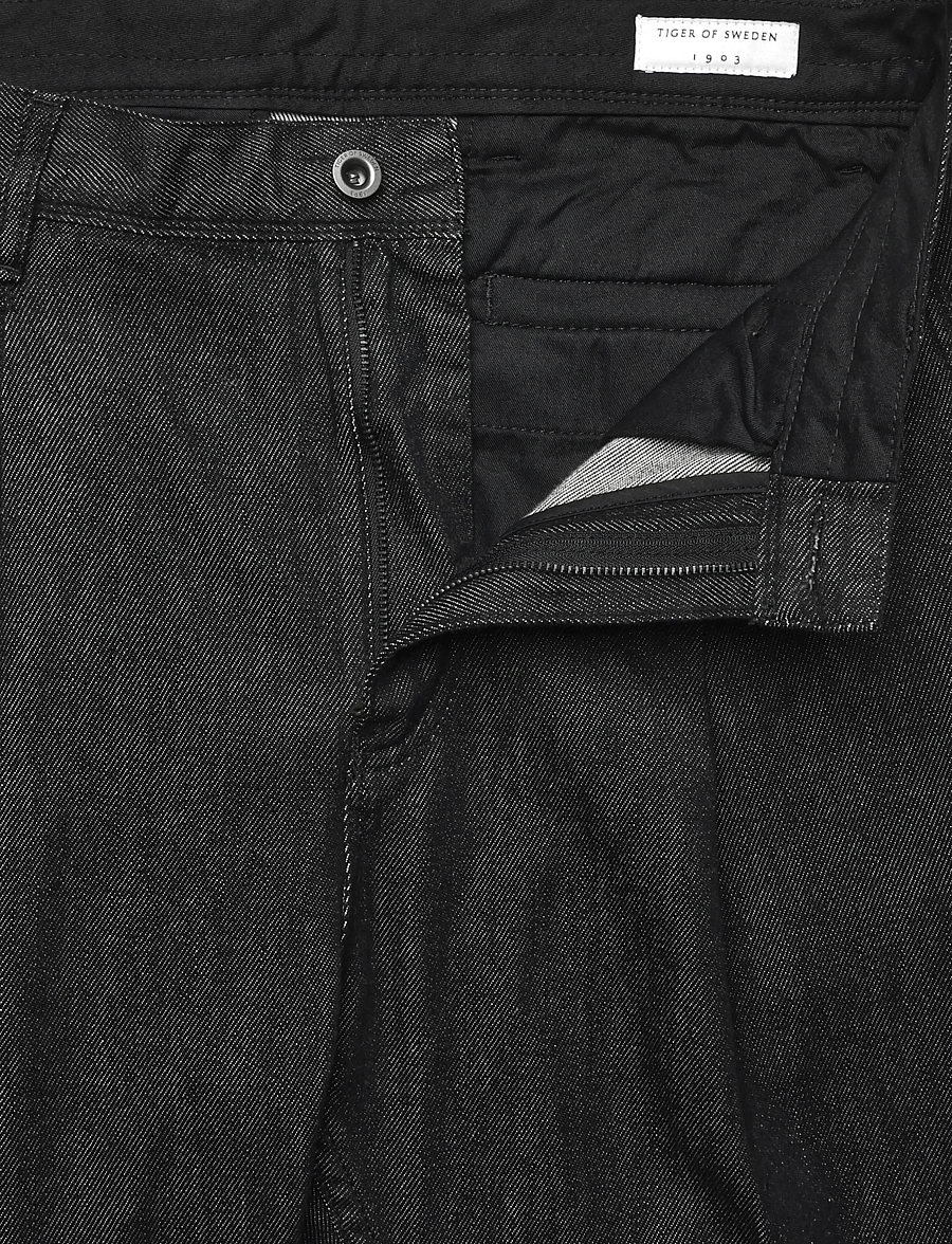 Tiger of Sweden - TWENTY CHARCOAL - vabaajapüksid - black - 3